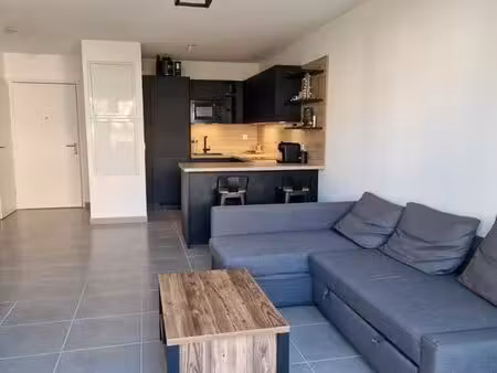 à vendre – t2 moderne à saint‑brès  45 m² + terrasse 10 m²
