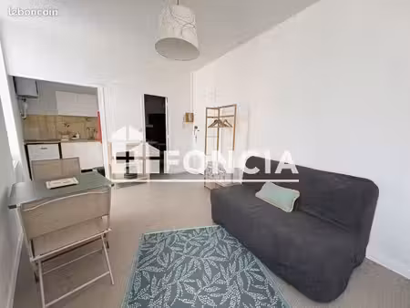 studio 1 pièce 20 m²