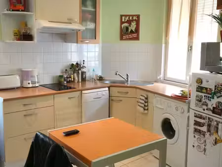 beau t2 meublé en duplex
