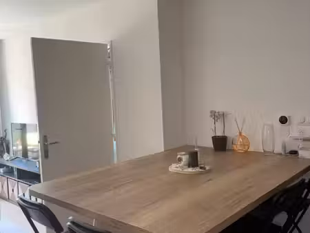 appartement t2 40m2 plus un balcon 5m2 en meublé