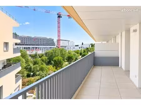 location vide – appartement 40 m² + terrasse 13 m² | plein centre ville  pied de gare sain