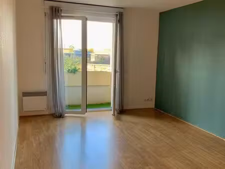 a louer - t2 - talence caudérès