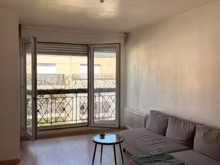 location 2 pièces meublé en centre ville