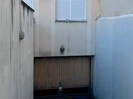 parking/box 12m2
