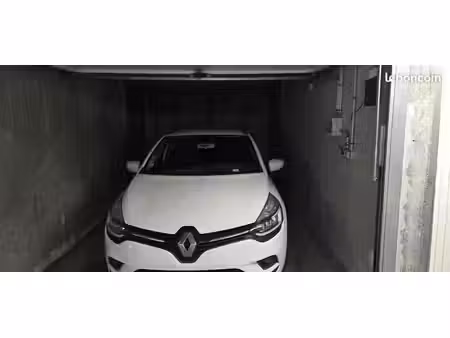 garage fermé à louer