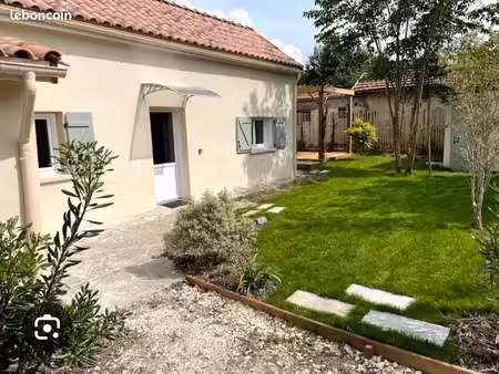 recherche f2/t2 avec petit jardin
