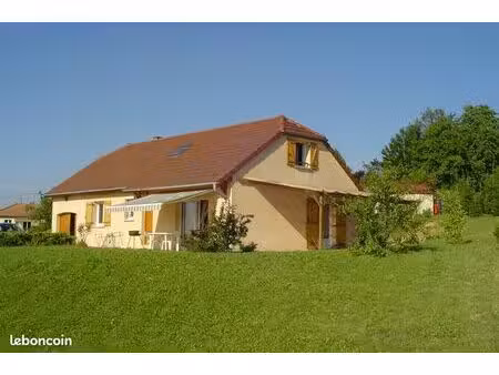 maison familiale meublée 106 m² à menotey (39290) – 3 ch – grand terrain & vue panoramique