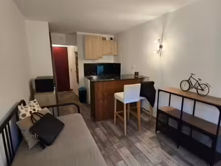 appartement 1 pièce 18 m²