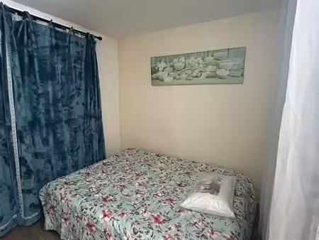chambre en location - 350
