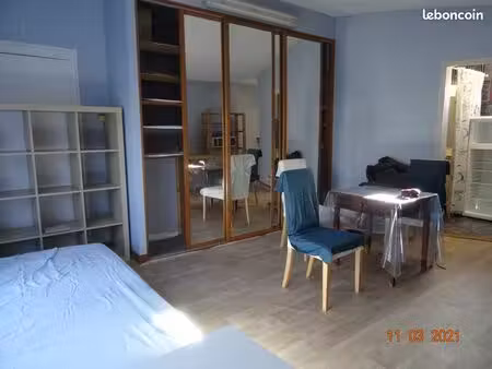studio 25m²-5' en tram1 garesncf-à 1'de l'arrêt
