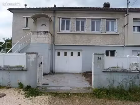 maison 4 pièces 80 m²