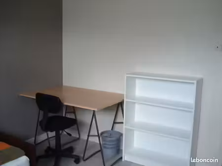 chambre meublée 12 m² pour étudiant