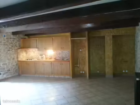 t1 bis en rdc de 42m2-quartier préfecture