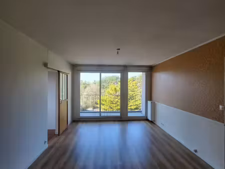 t3 rénové 64 5 m² avec grand balcon – saint-nazaire hôpital