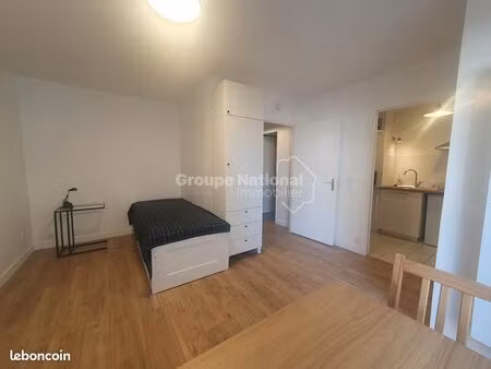 studio 1 pièce 24 m²