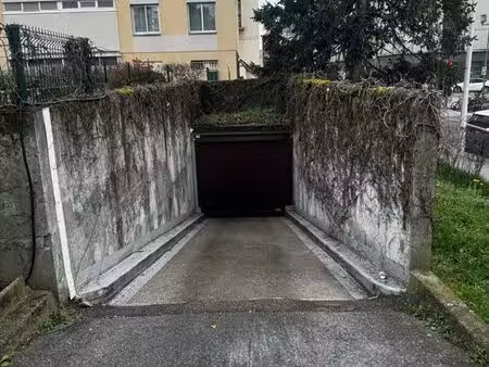 a louer box/garage - lyon part dieu  cours lafayette