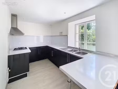 maison 3 pièces 99 m²