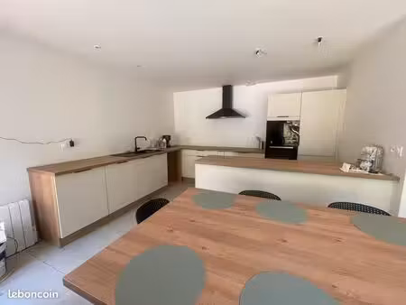 maison entièrement rénovée et meublée