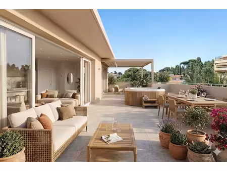 vente appartement 4 pièces 80 m² à nice (06000)  733 000 €