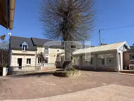 vente maison 5 pièces 131 m² loudun (86200)