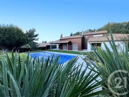maison à vendre - 8 pièces - 187 75 m2 - puymoyen - 16 - poitou-charentes