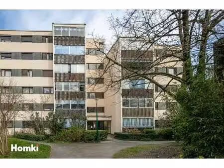 t4 lumineux avec 3 chambres  loggia et ascenseur – beau potentiel d’aménagement