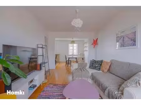 t3 (poss t4) de 68 m² - balcon - cave - gratte-ciel