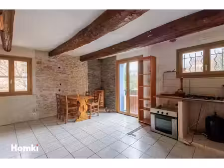 maison de ville t3 de 48 m² à villes-sur-auzon 84570