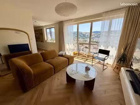 appartement dernier étage 80m2 rénové en 2025 - vue exceptionnelle - balcon 13m2