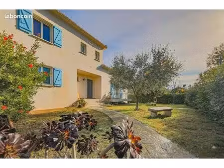 maison t6 170 m2