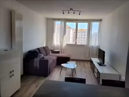location bel appartement meublé