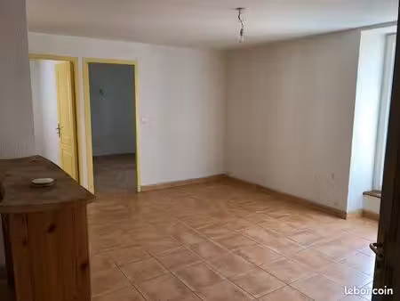appartement t2 centre village lumineux