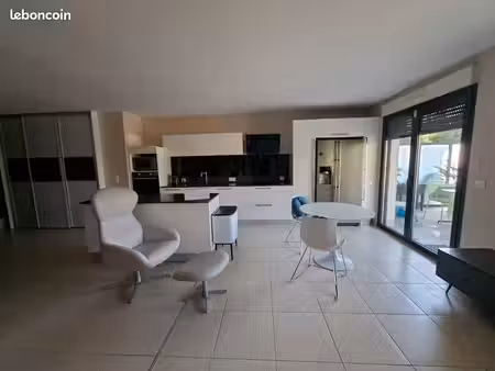 beau t3 dans residence securisee avec terrasse et jardin