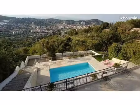 villa meublée à super cannes - piscine et vues panoramiques