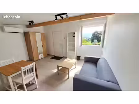 location annuelle  t2 meublé de 33 89m²  hameau du picchio 700 c.c. libre au 14 septembre