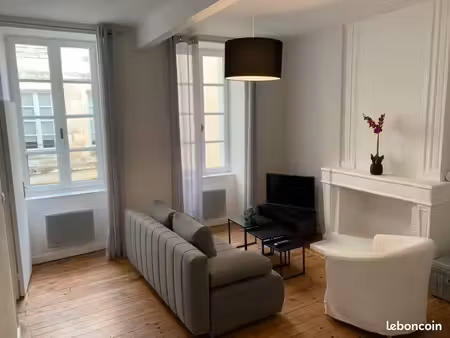 apt t2 la rochelle vieux port a louer