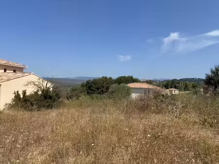 vente terrain 660 m² à le castellet (83330)  390 000 €