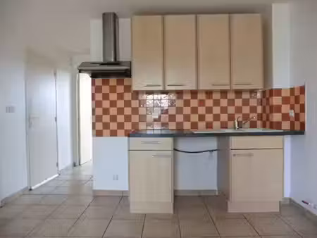 appartement de 70m2 à louer sur sévérac d’aveyron