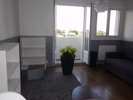 location meublée appartement 1 pièce 30 m² à aubervilliers (93300)  788 €