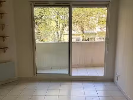 location appartement 2 pièces 46 m² à marseille 5ème (13005)  720 €