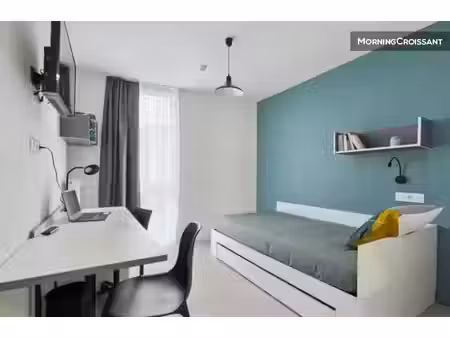 location meublée appartement 1 pièce 18 m² à noisy-le-grand (93160)  765 €
