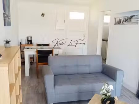 a louer - t2 meuble en rez-de-chaussee avec terrasse privative - parking