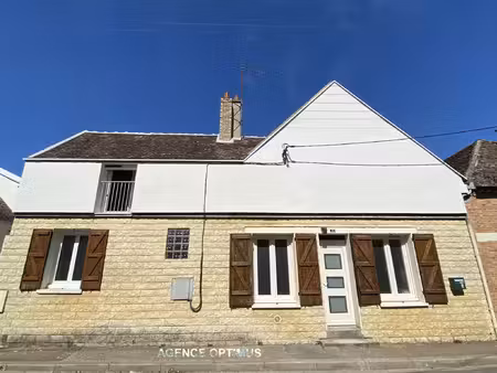maison 5 pièces - 99m2 - 3 chambres + 1 chambre d'amis - 800
