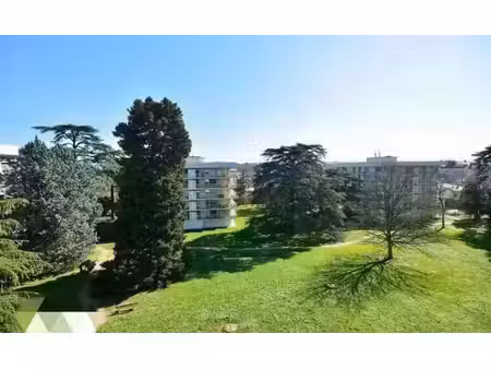 location appartement 4 pièces 76 m² à lyon 9ème (69009)  1 350 €