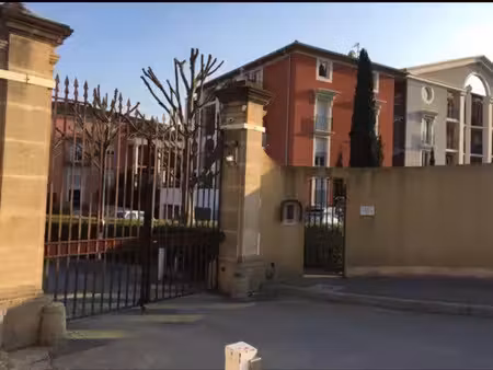 location meublée appartement 2 pièces 40 m² à aix-en-provence (13090)  1 022 €