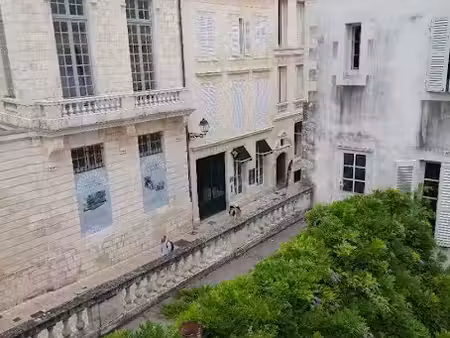 location appartement 3 pièces 73 m² à la rochelle (17000)  900 €