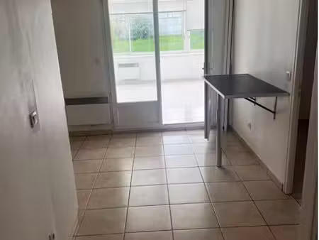 location appartement 2 pièces 63 m² à villeparisis (77270)  980 €