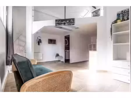 location meublée appartement 2 pièces 39 m² à montreuil (93100)  1 250 €