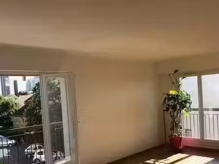 location appartement 3 pièces 68 m² à villejuif (94800)  1 600 €