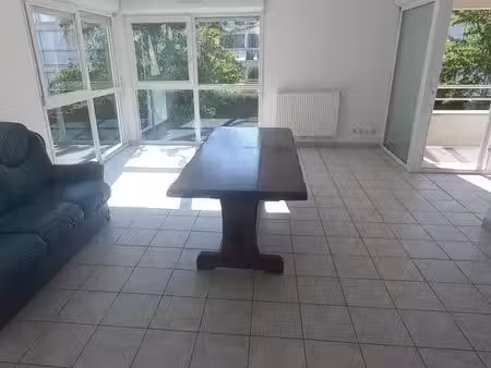 à louer – t3 de 73 m² avec parking à tinqueux